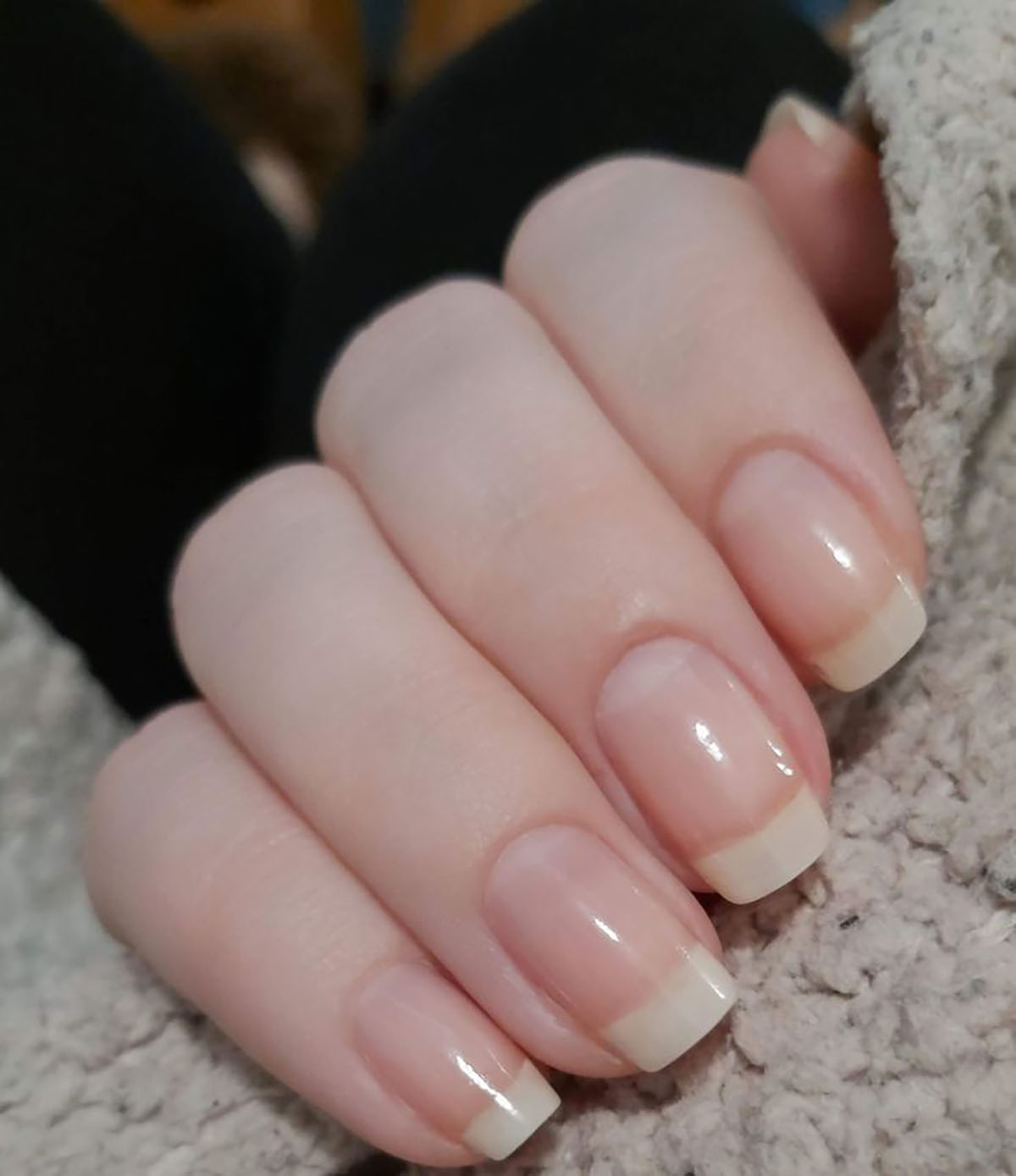 ژلیش فرنچ روی ناخن طبیعی 