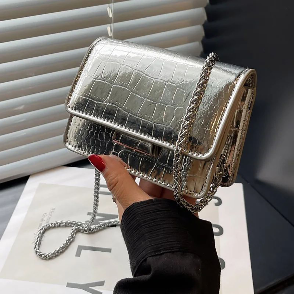 بند کیف زنجیری 