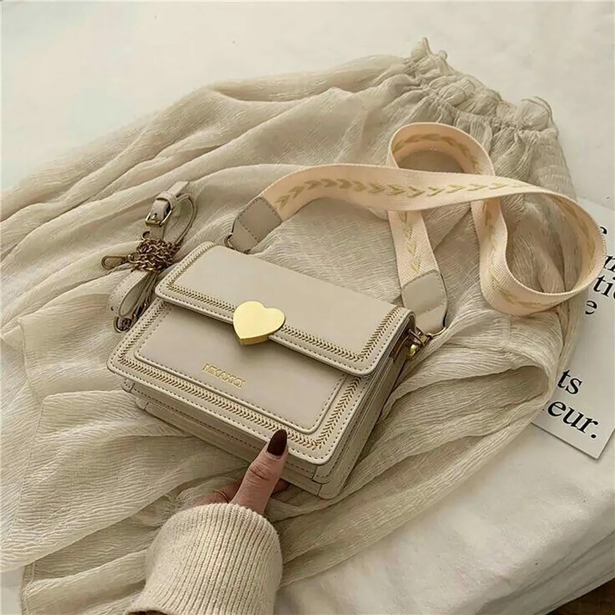 کیف دوشی زنانه اسپرت
