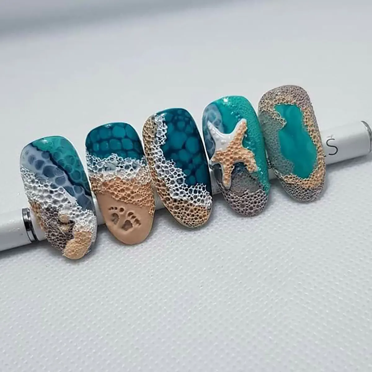 طرح ناخن شیک و باکلاس ۱۴۰۳ پاییزی
