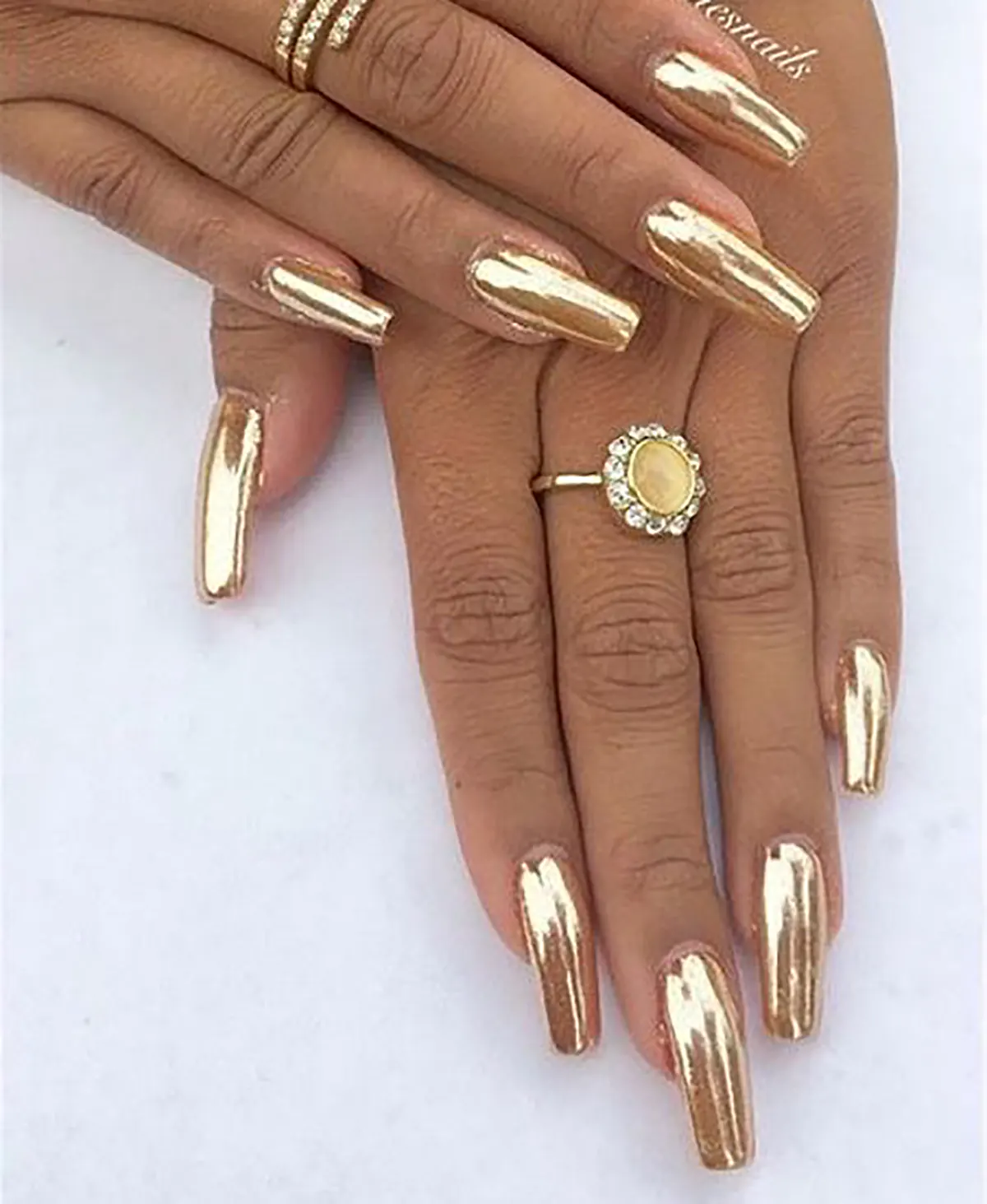 لاک آینه ای بنفش 