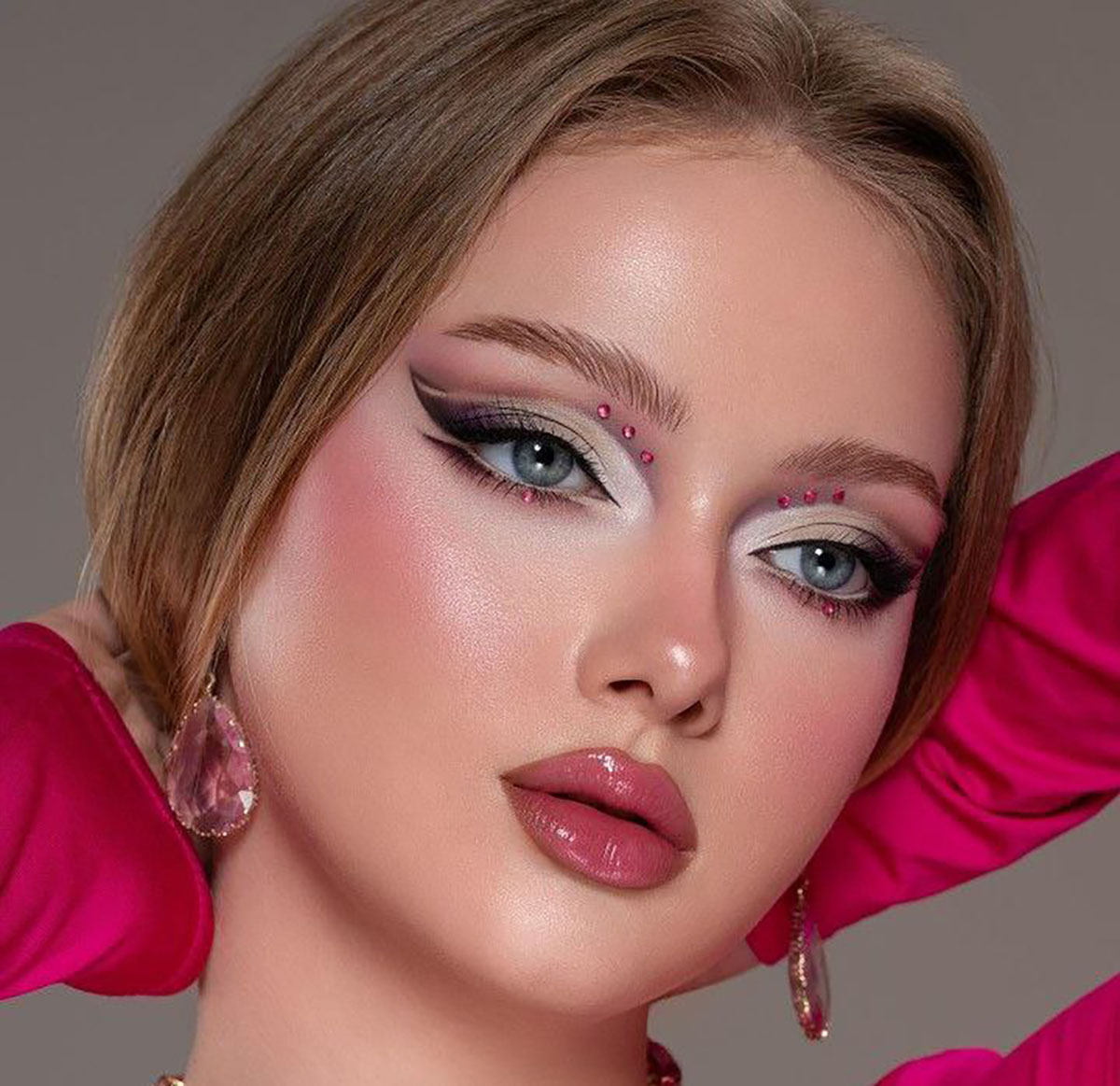 آموزش آرایش صورت ساده و زیبا

