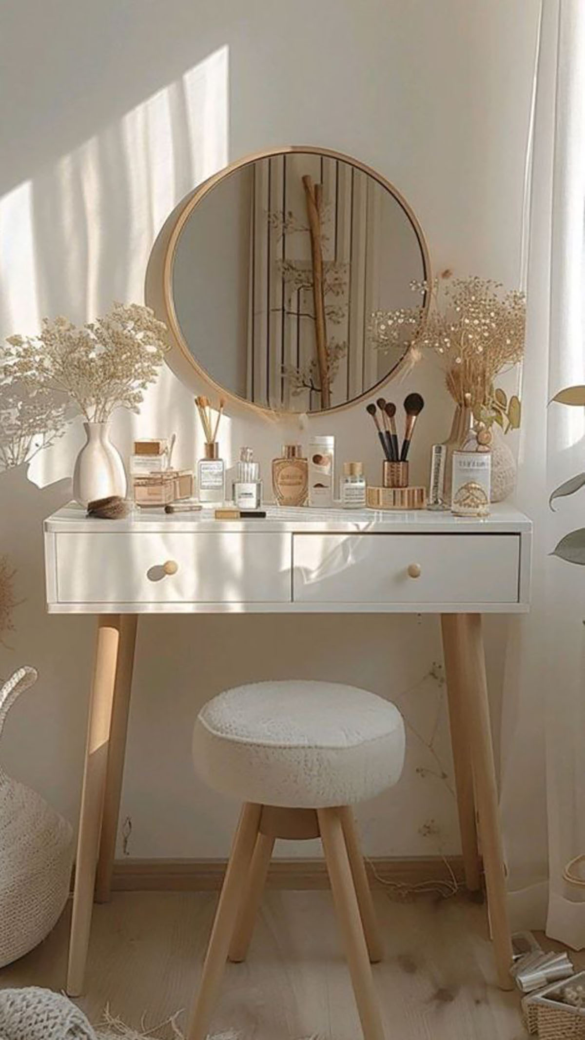 میز آرایش کلاسیک