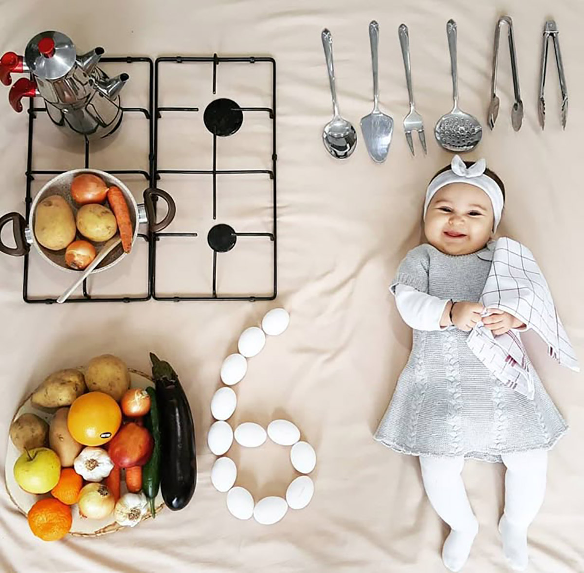 عکس ماهگرد نوزاد با حبوبات
