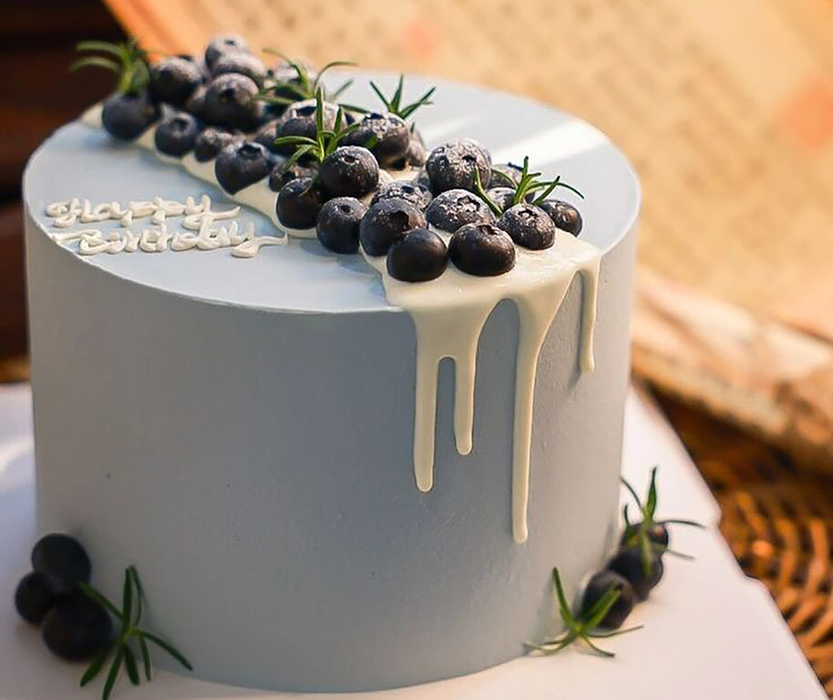 کیک تولد آبی دخترانه