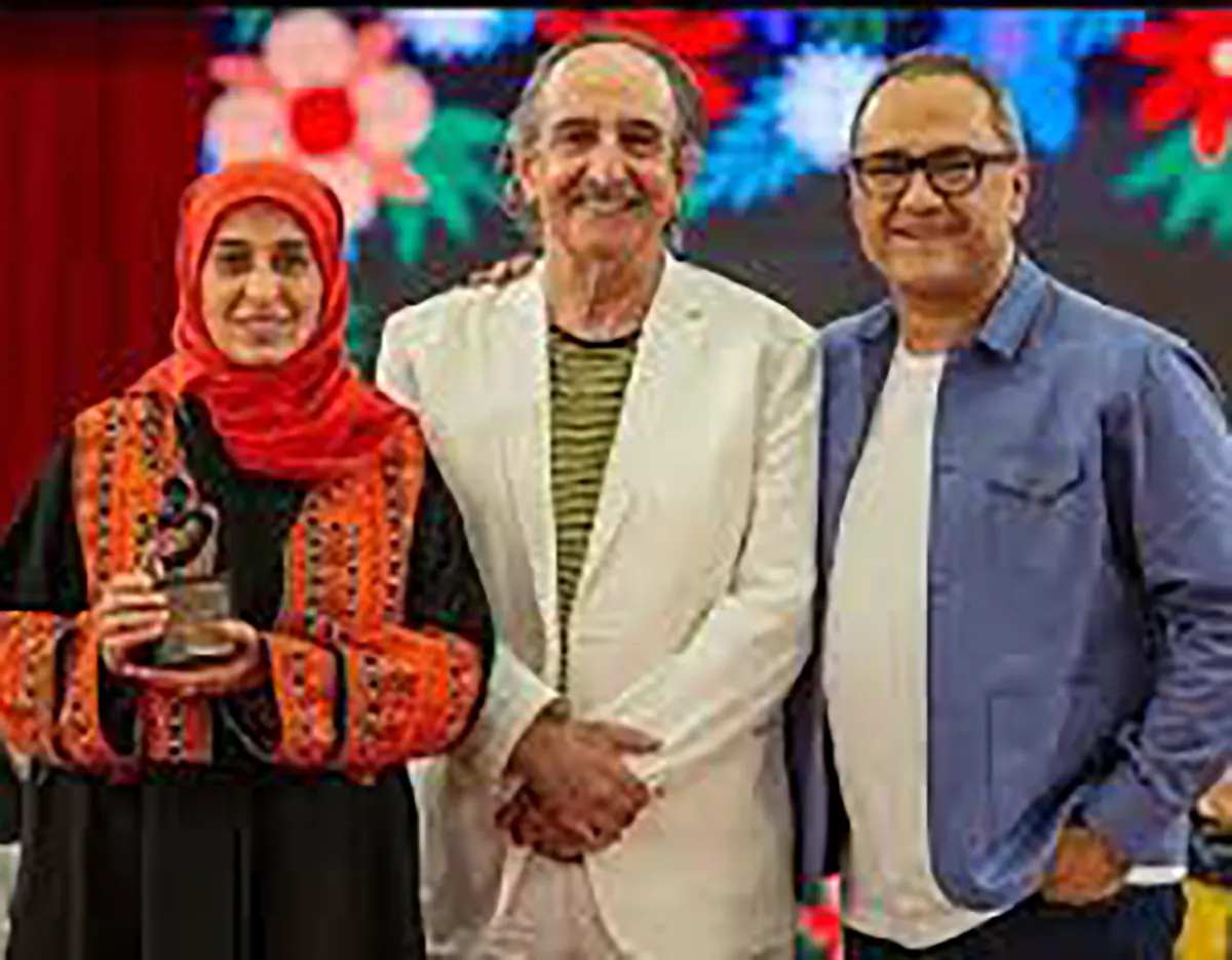 بیوگرافی فرهاد آئیش و همسرش