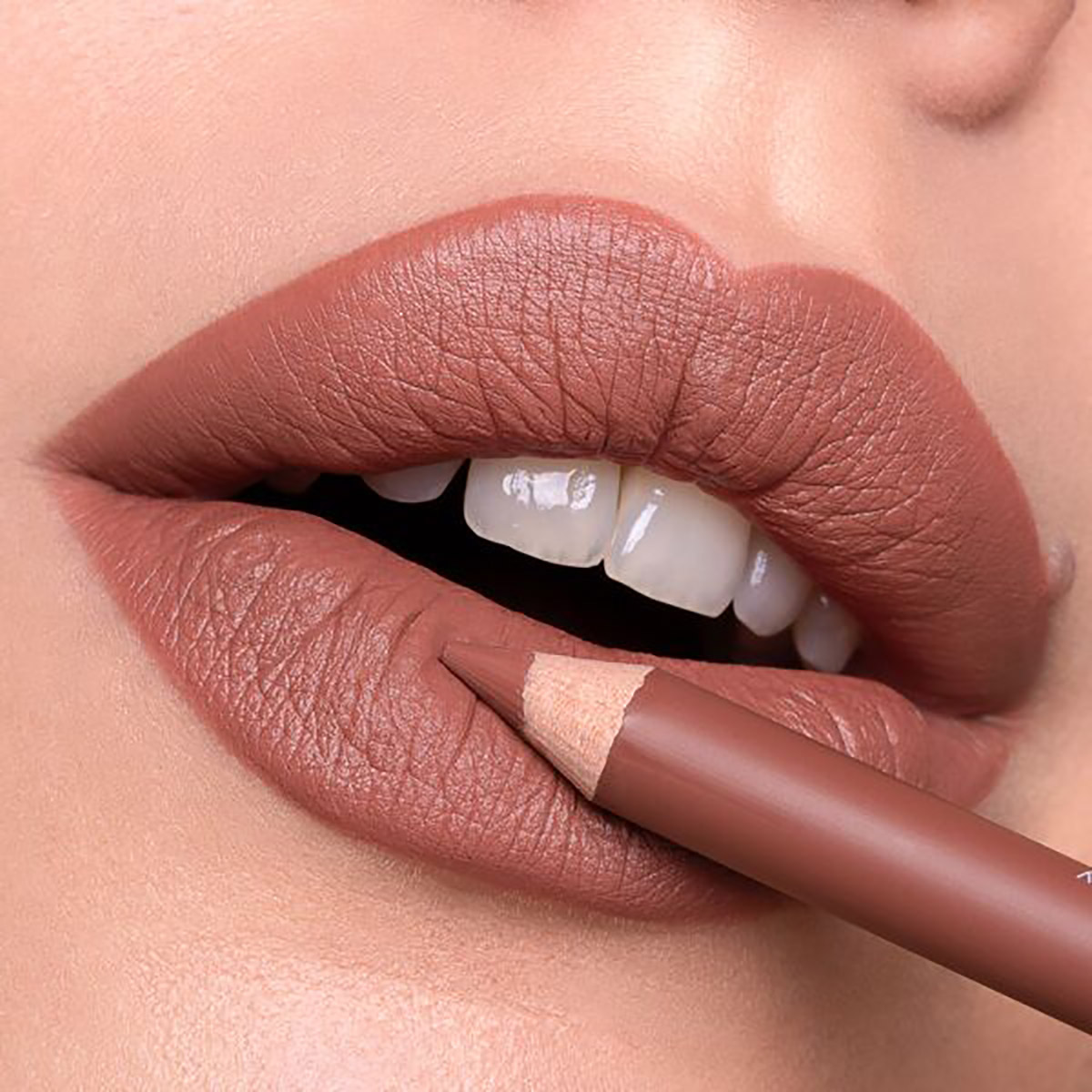 رژ لب اجری چه رنگی است
