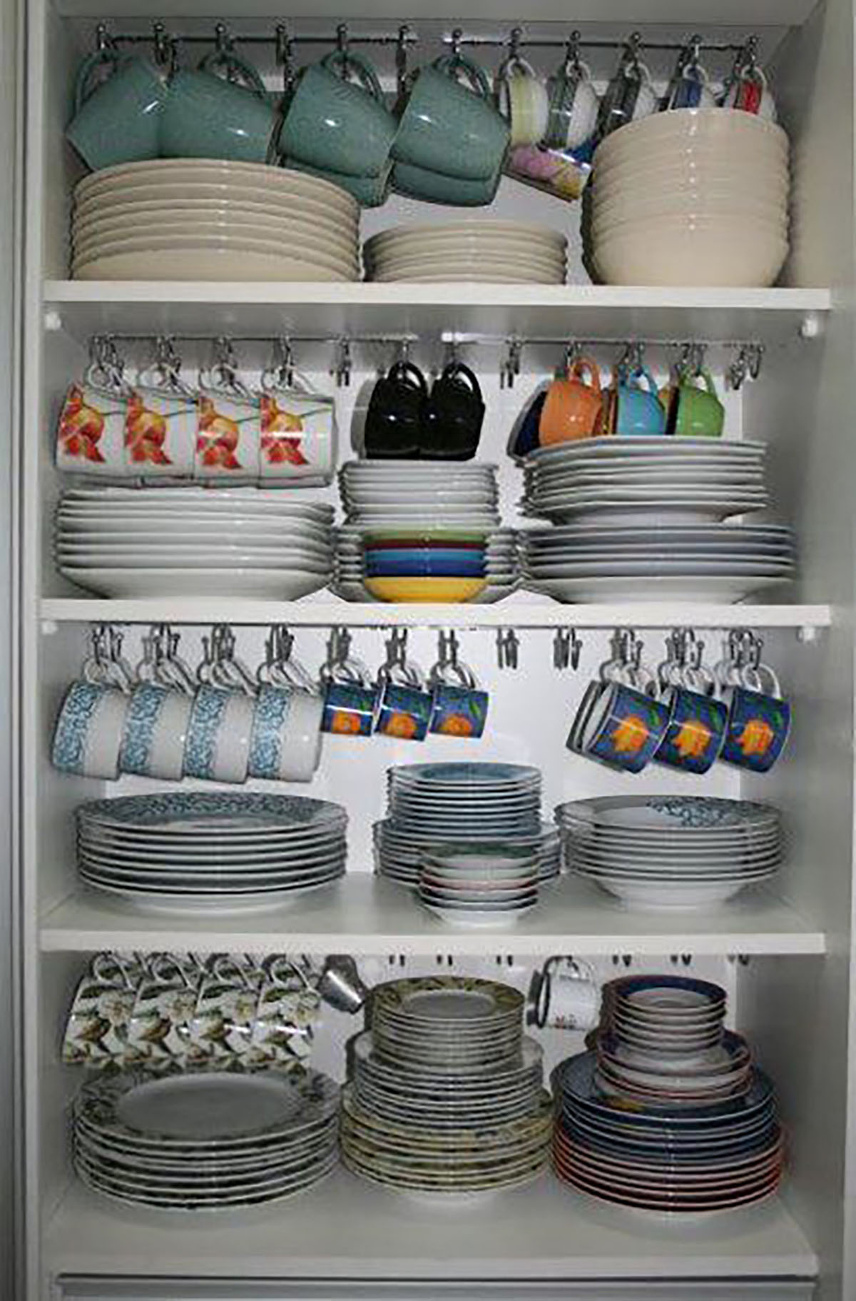 چیدمان کابینت آشپزخانه کوچک
