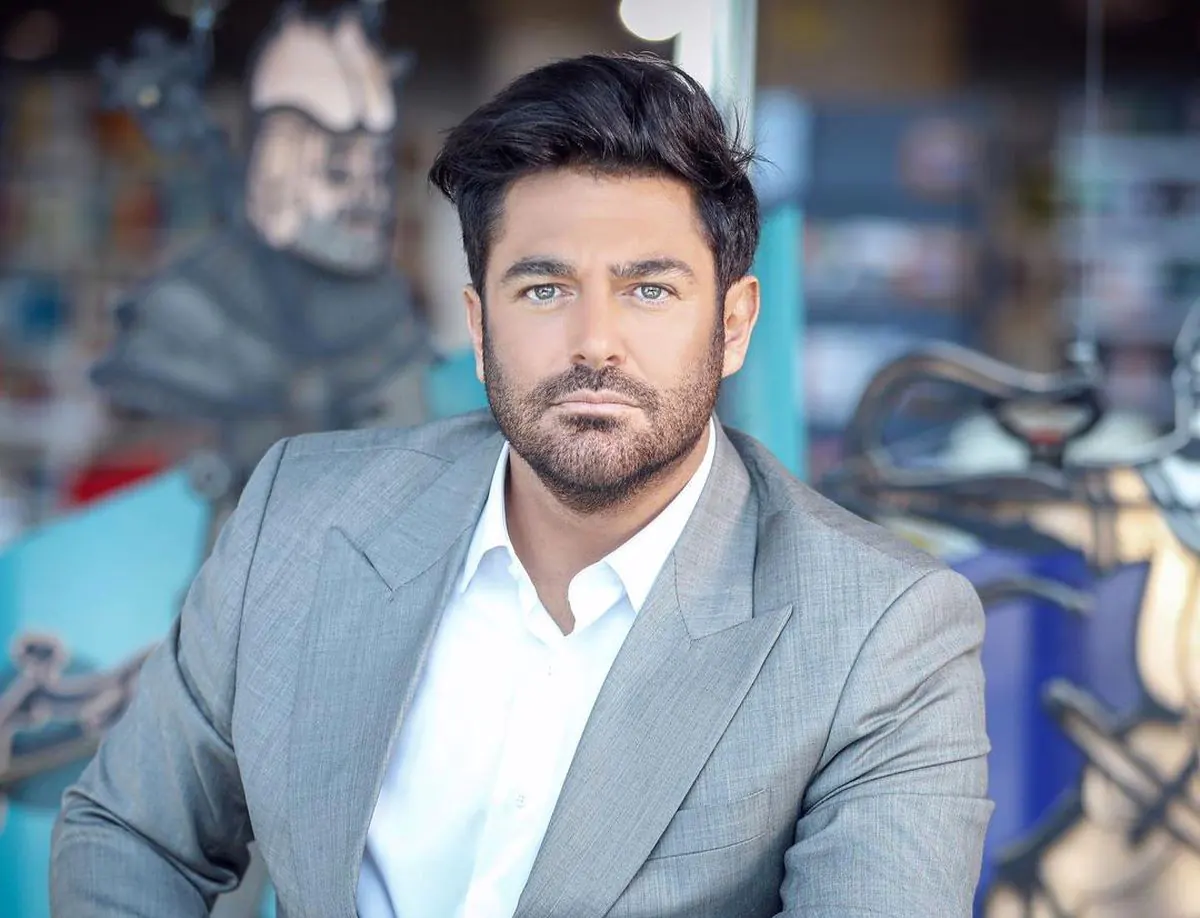 زن محمد رضا گلزار