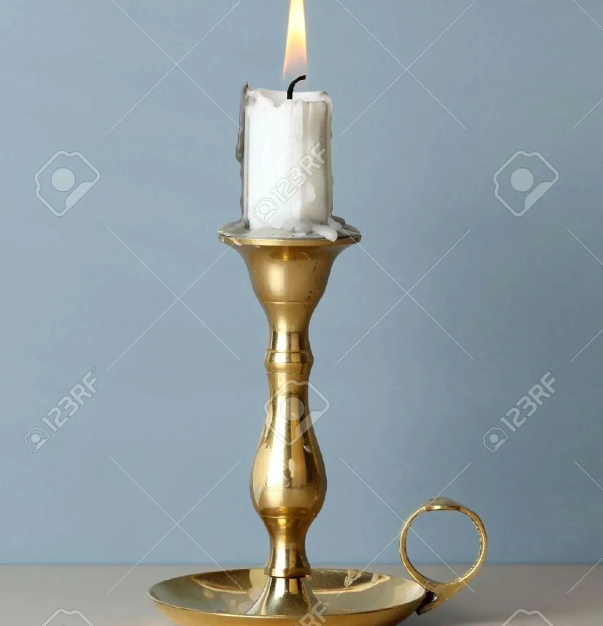 جا شمعی پلاستیکی پایه دار