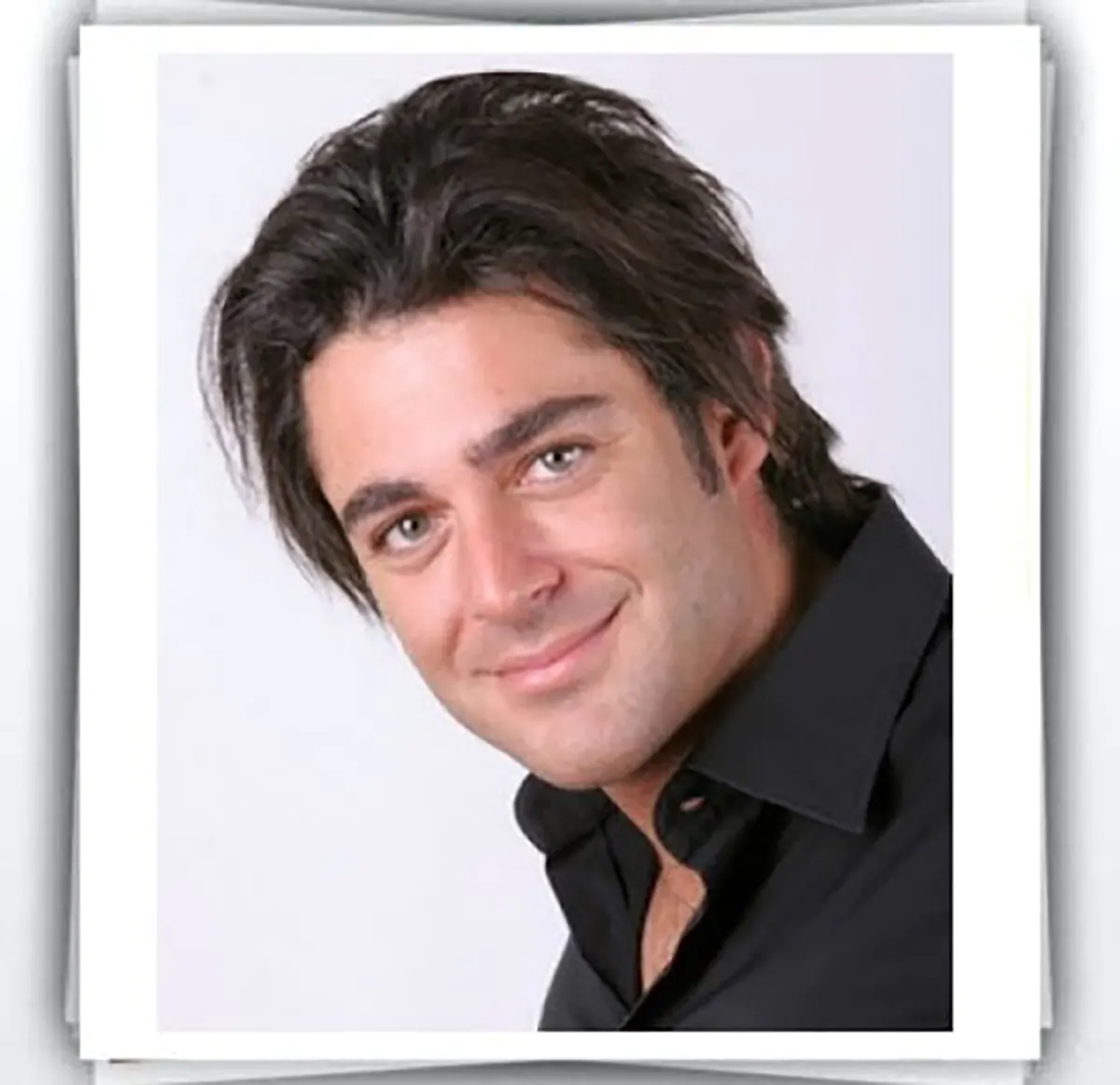 زن محمد رضا گلزار
