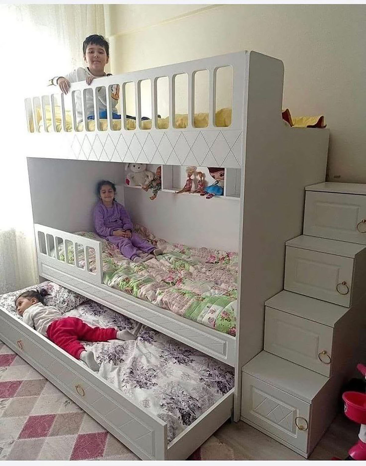 اتاق کودک دخترانه شیک
