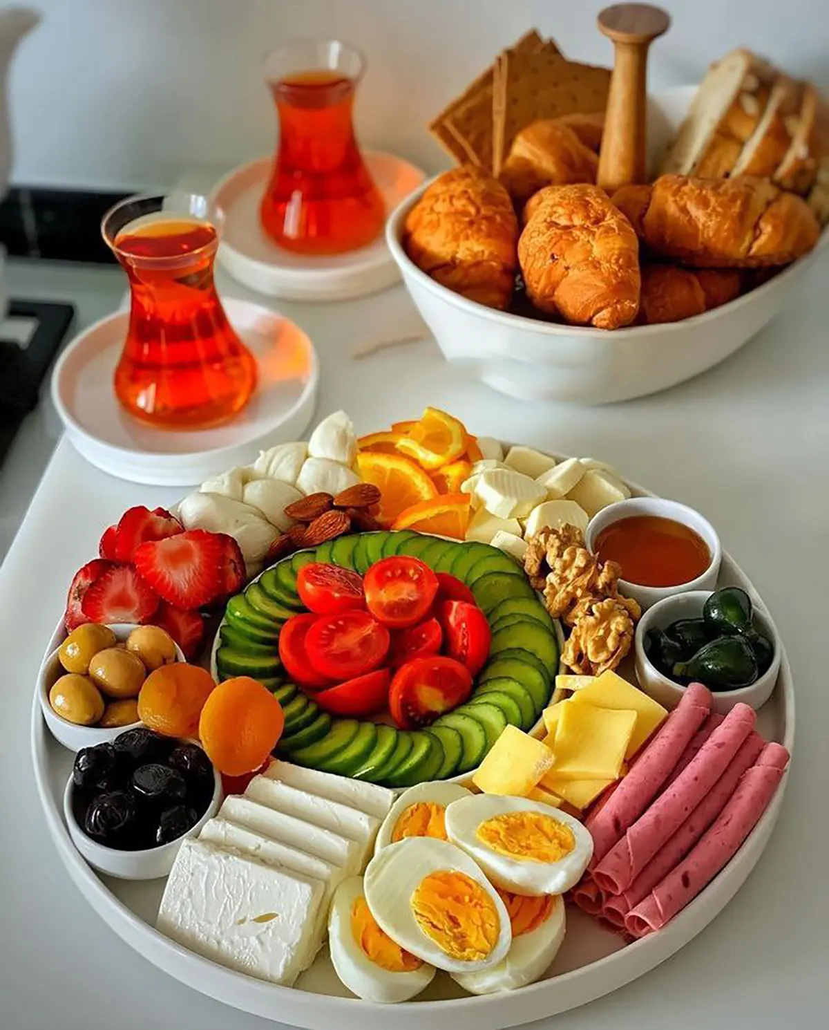 عکس میز صبحانه ساده