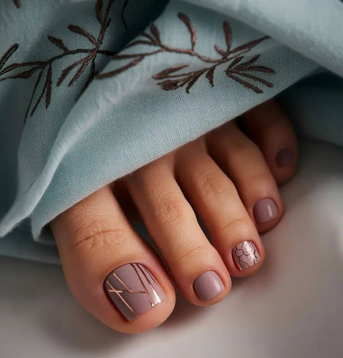 طرح ناخن مینیمال