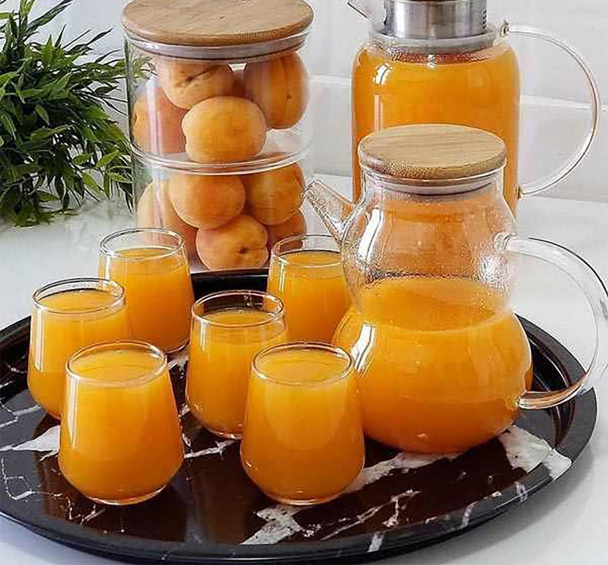 نوشیدنی ساده خانگی تابستانی
