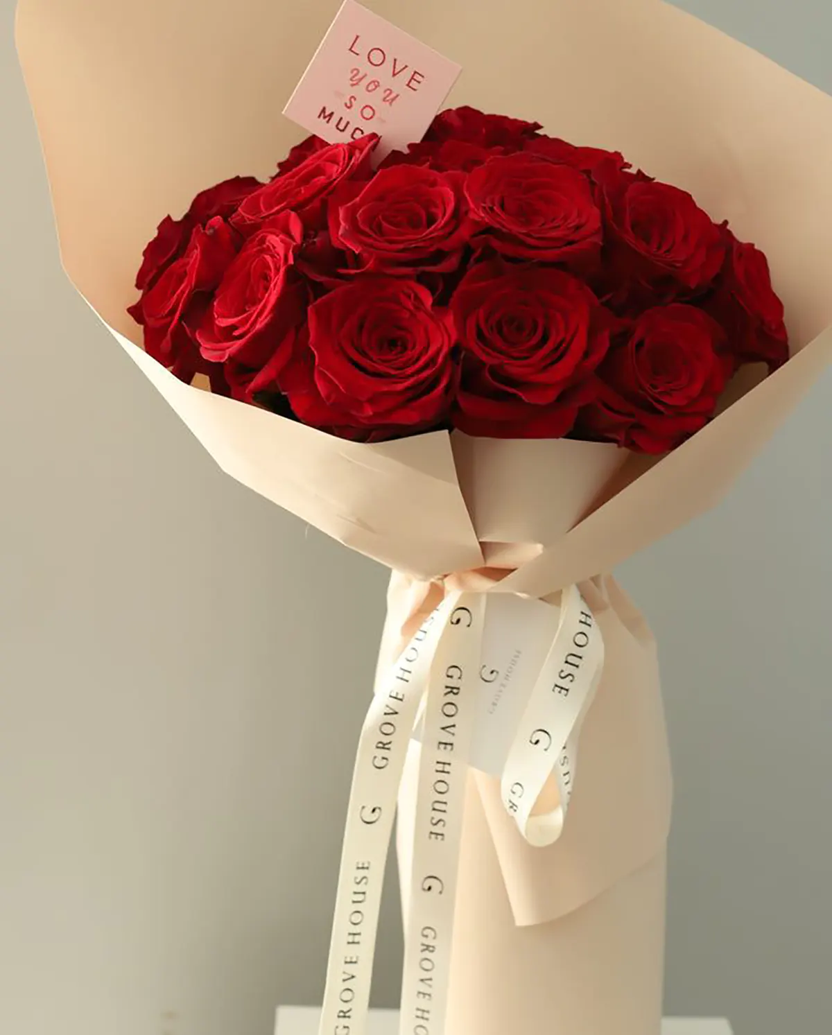 دسته گل ساده و شیک عروس
